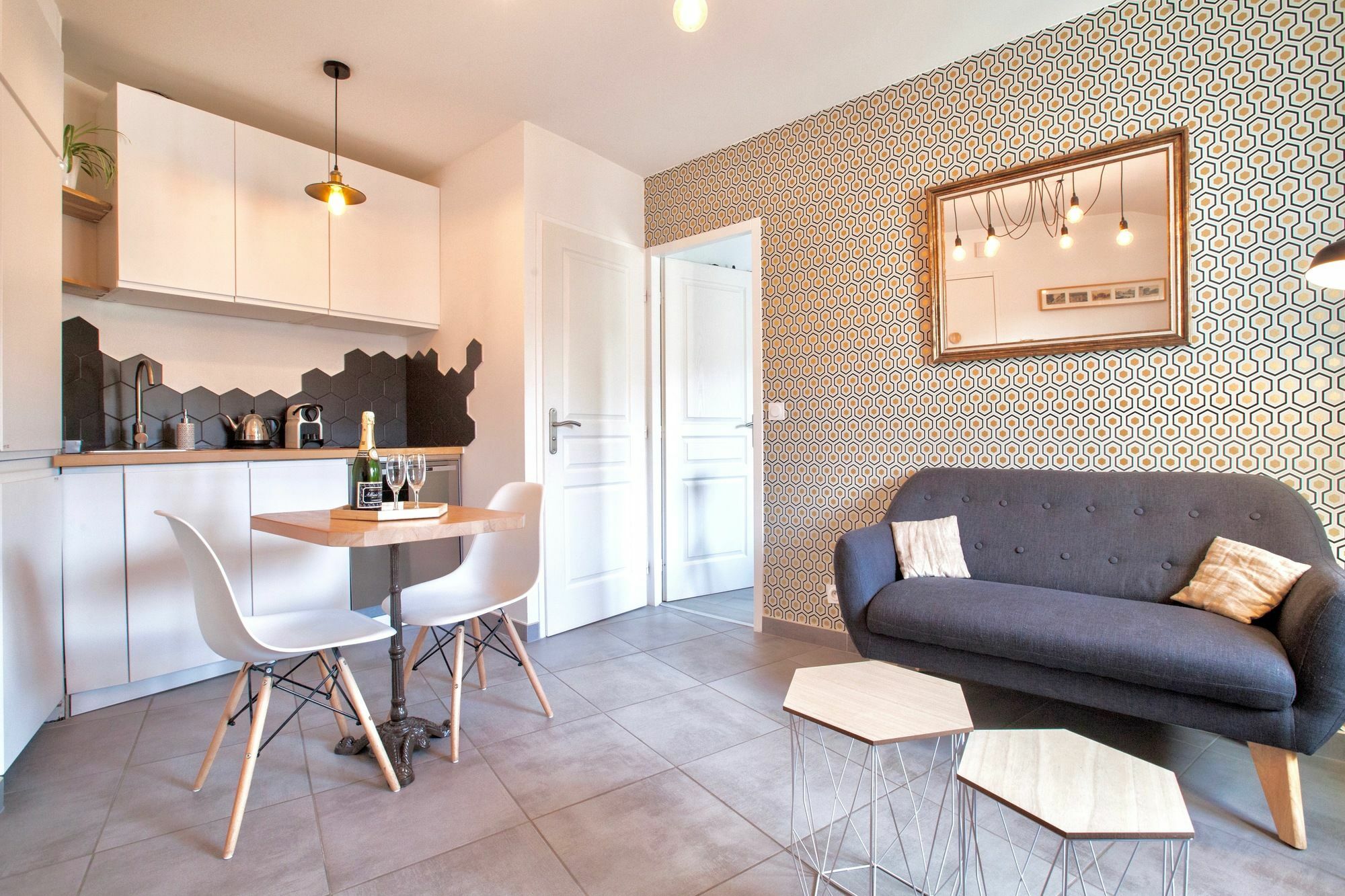 Home Chic Home - Les Toits De L'Argenterie Montpellier Exterior photo